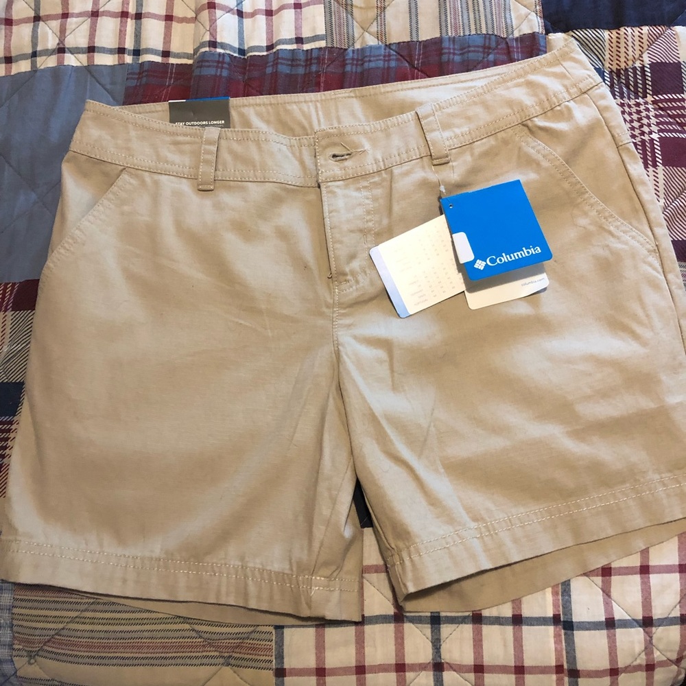 NWT Columbia regular fit size 8 shorts